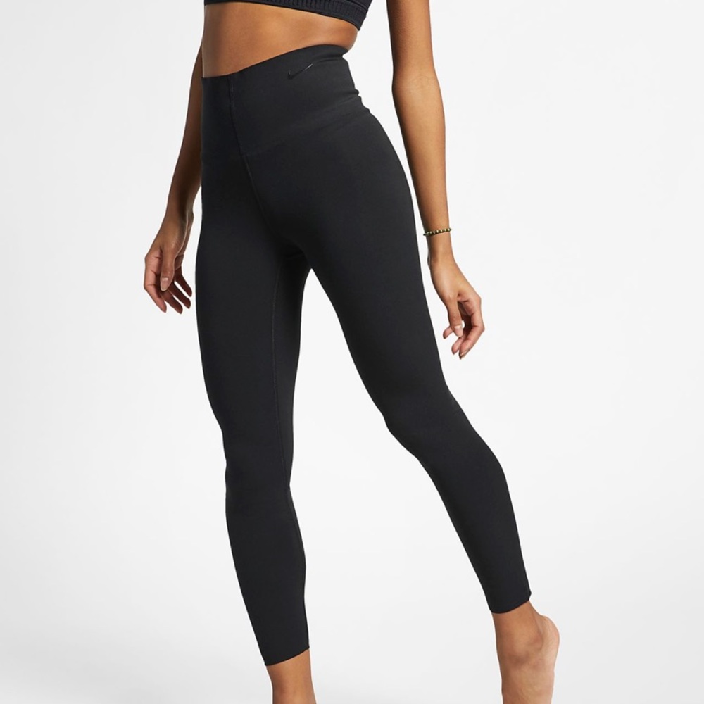 Nike sculpt leggings